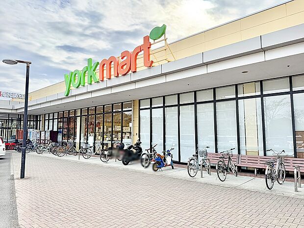 スーパー 1500m ヨークマート酒匂店