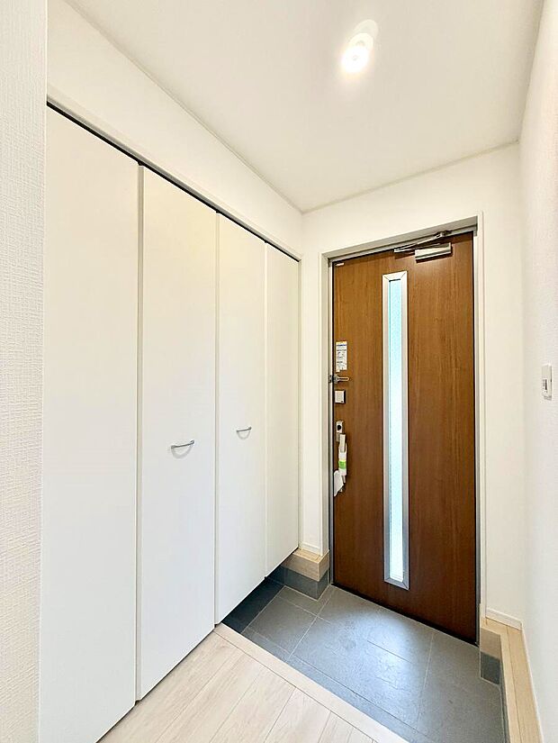 1号棟 ■ ここから始まる一日、すっきり整った玄関