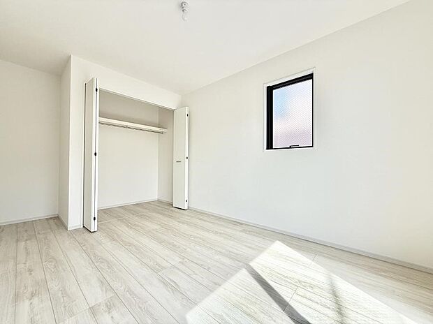 1号棟 ■窓の配置や通気性の良い設計で部屋の空気がこもらず、常に新鮮な空気が流れます
