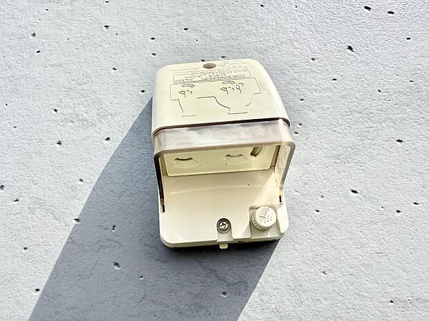 ■屋外に電源コンセントがあれば、高圧洗浄機で窓や外壁を掃除するなど便利です。