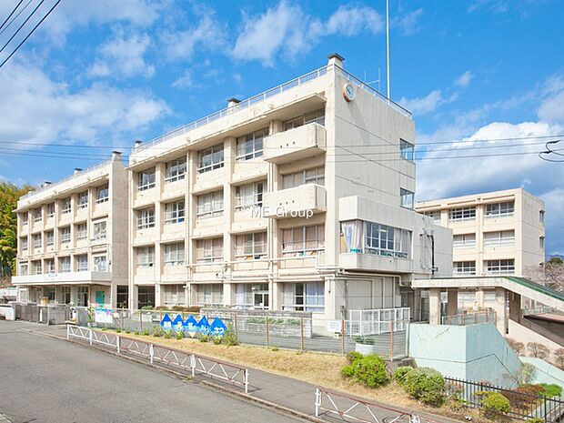 中学校 1300m 厚木市立玉川中学校