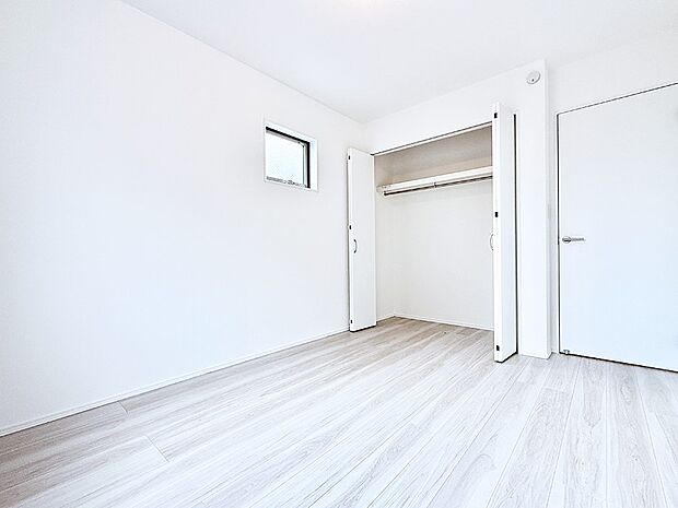 2号棟  ■窓の配置や通気性の良い設計で部屋の空気がこもらず、常に新鮮な空気が流れます