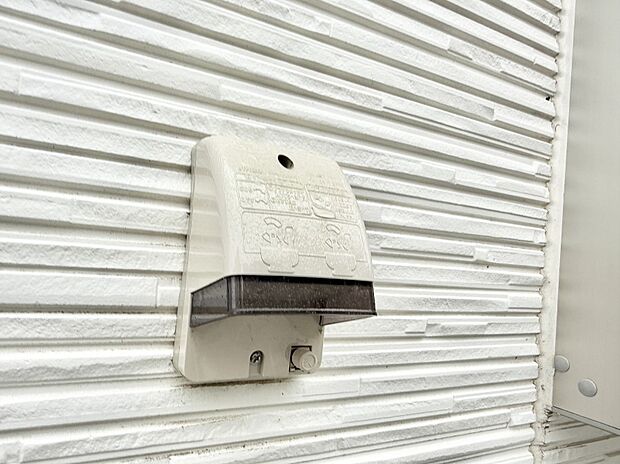 ■屋外に電源コンセントがあれば、高圧洗浄機で窓や外壁を掃除するなど便利です。