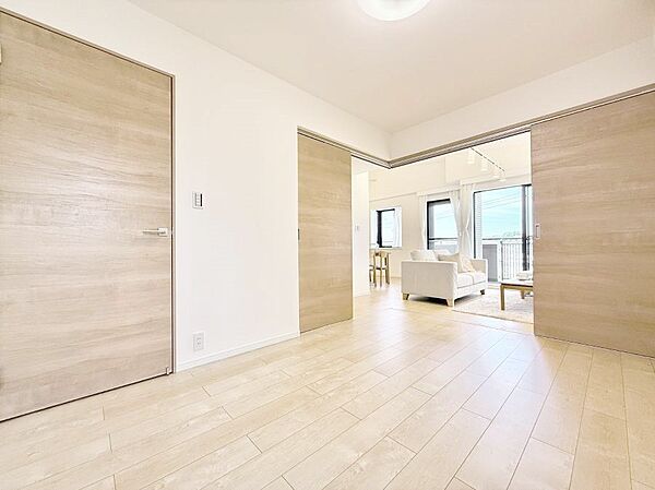 ■落ち着いた色合いのお部屋で穏やかな時間を楽しめます