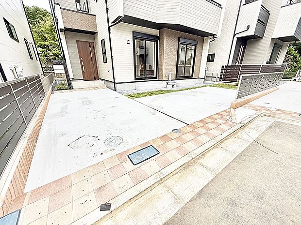 3号棟 ■快適な駐車スペースで安心