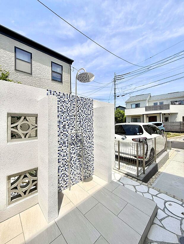 2号棟 ■屋外シャワーあり!