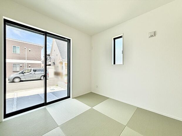 1号棟 ■落ち着いた色合いのお部屋で穏やかな時間を楽しめます