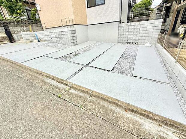 1号棟 ■快適な駐車スペースで安心
