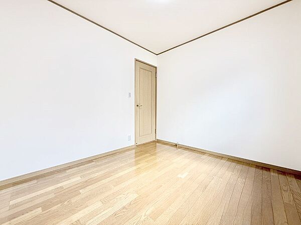 ■落ち着いた色合いのお部屋で穏やかな時間を楽しめます