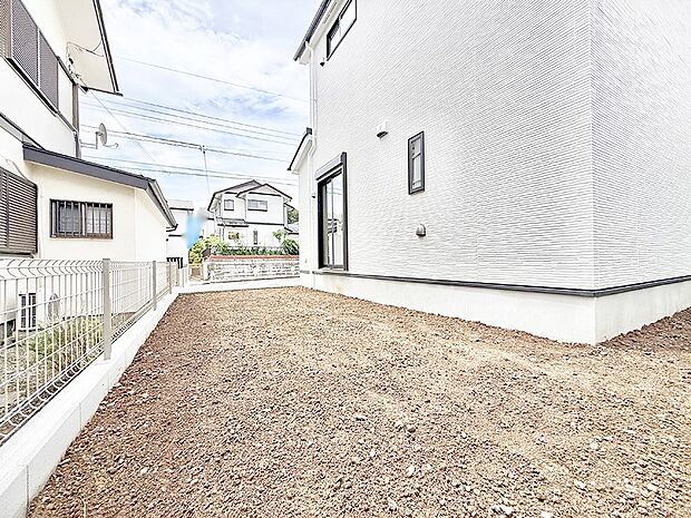 1号棟 ■暮らしに潤いを与える、緑が取り入れられた住まいです