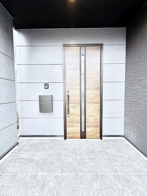 1号棟  ■ 心地よい暮らしへとつながる、温かい玄関