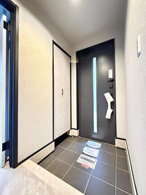 B号棟 ■ ここから始まる一日、すっきり整った玄関