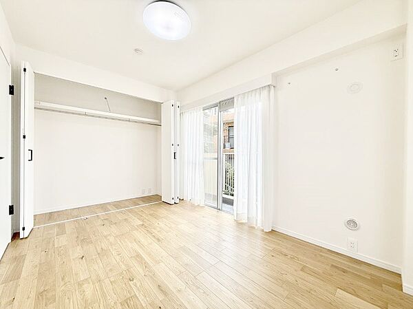 ■落ち着いた雰囲気のお部屋で心が安らぐ空間