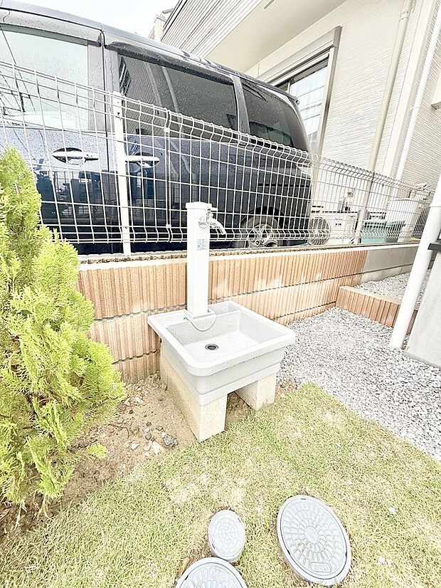 1号棟 ■ガーデニングや洗車などの際に大活躍な屋外立水栓