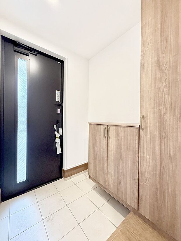 1号棟 ■ シンプルで美しく、快適な暮らしの入り口