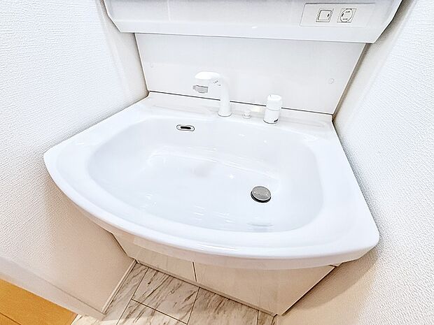 ■手洗いや顔を洗う時も快適に使える便利なシャワー