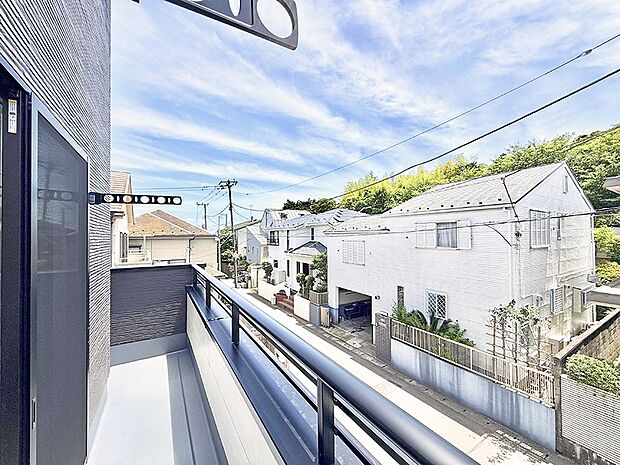 2号棟 ■ 朝のコーヒーや夜の星空を楽しむ、癒しの場所