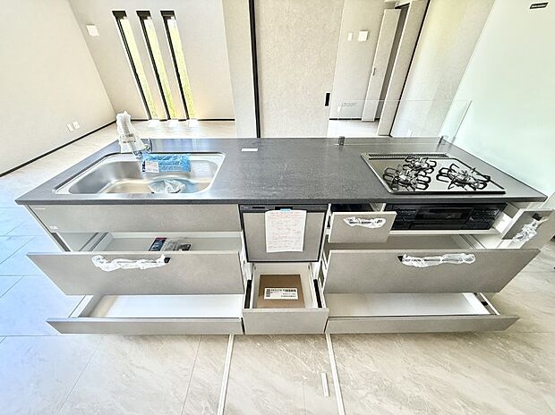B号棟 ■料理がもっと楽しくなる、快適なキッチン空間