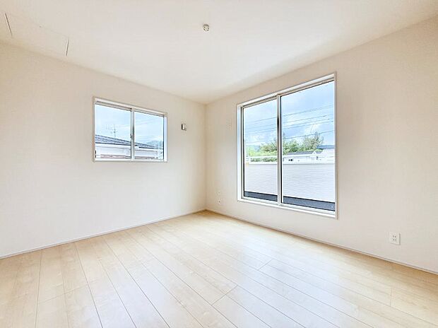 1号棟 ■落ち着いた色合いのお部屋で穏やかな時間を楽しめます