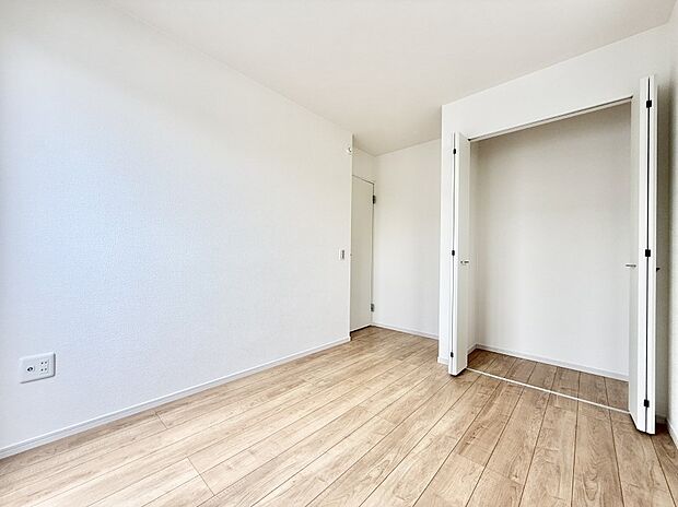 4号棟  ■清潔感あふれるお部屋で毎日を快適に過ごせます