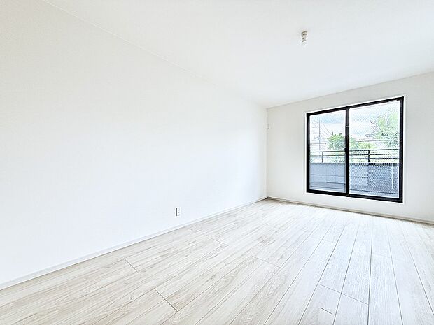 2号棟  ■落ち着いた色合いのお部屋で穏やかな時間を楽しめます