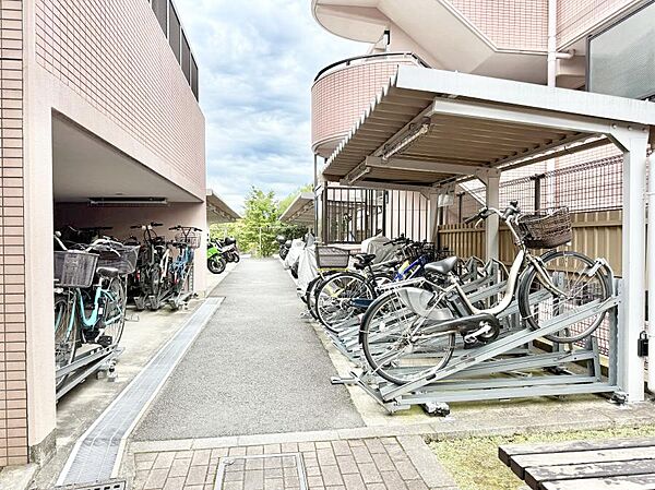 ■きちんと整備された駐輪場で、自転車の保管も安心です