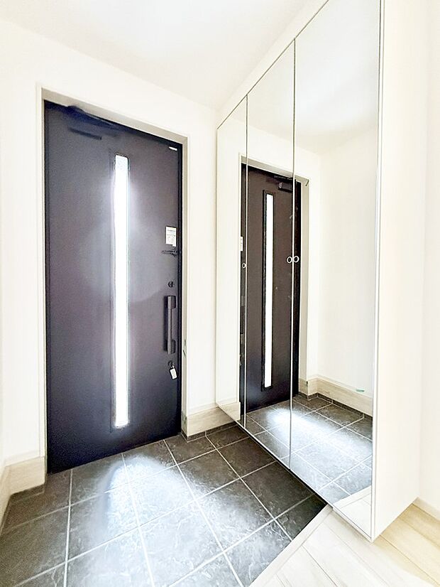 3号棟  ■ ここから始まる一日、すっきり整った玄関