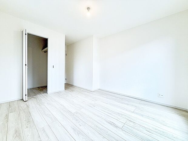3号棟  ■落ち着いた色合いのお部屋で穏やかな時間を楽しめます