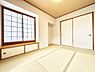 室内：■落ち着いた色合いのお部屋で穏やかな時間を楽しめます