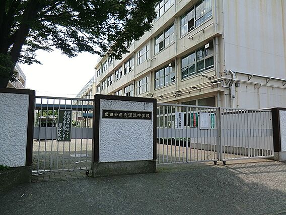 中学校 700...