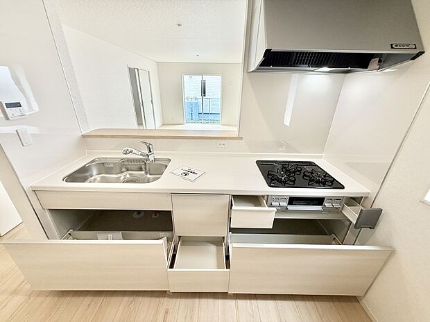 1号棟 ■シンプルで機能的、毎日使いやすいキッチン