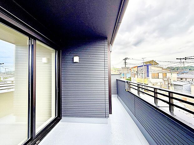 1号棟 ■ 空を眺めながら、ほっと一息つける特別な空間