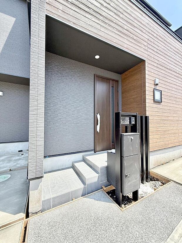 2号棟 ■ 帰るたびにホッとする、安心感のある佇まい