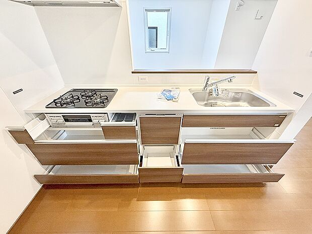 8号棟 ■料理がもっと楽しくなる、快適なキッチン空間