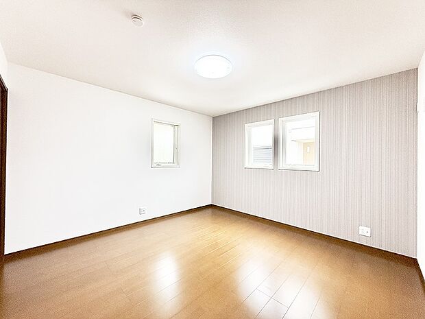 8号棟  ■家具をうまく配置すれば広々とした空間を使い動きやすく、リラックスした時間が過ごせます