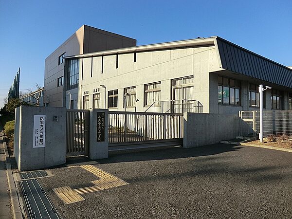 小学校 750m 町田市立小山中央小学校