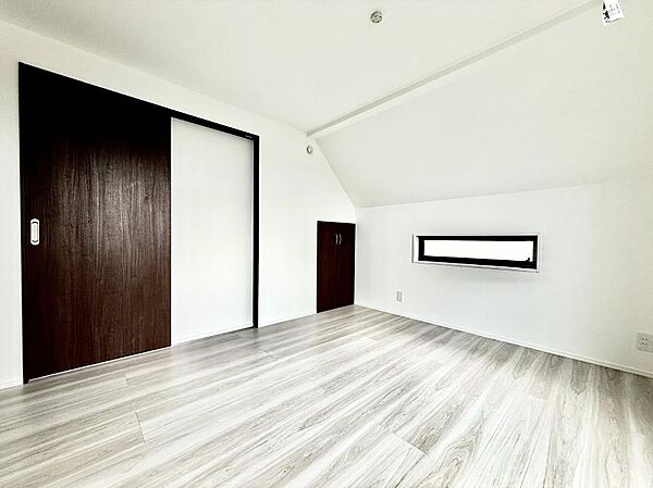 A号棟  ■落ち着いた色合いのお部屋で穏やかな時間を楽しめます