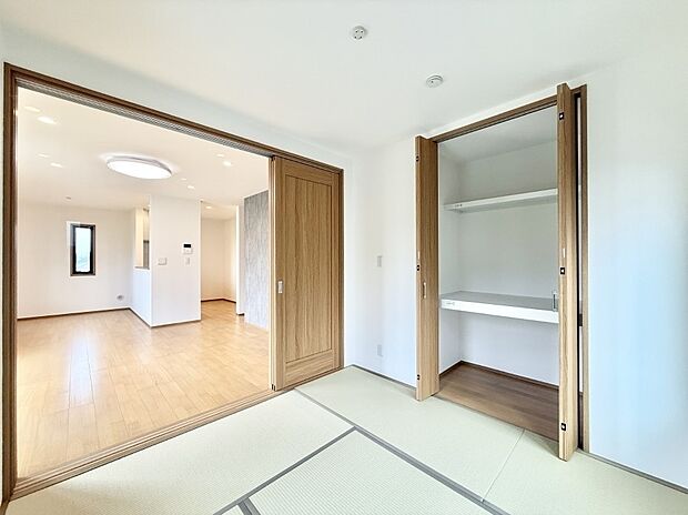 1号棟 ■落ち着いた色合いのお部屋で穏やかな時間を楽しめます