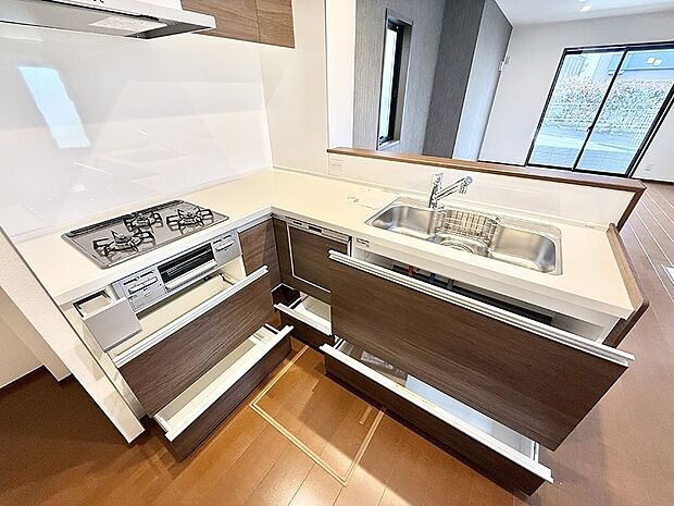 3号棟  ■家族の絆を深める、温もりのあるキッチン