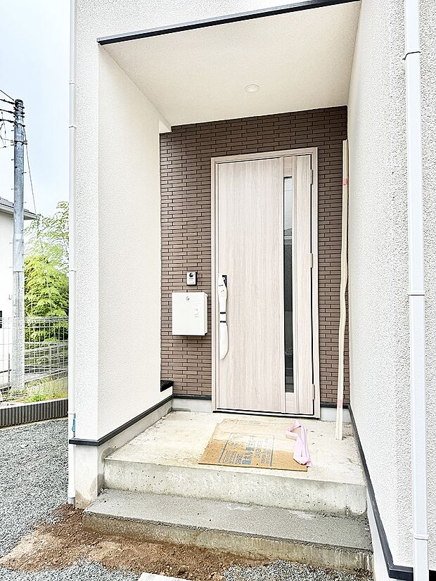 4号棟  ■ 心地よい暮らしへとつながる、温かい玄関