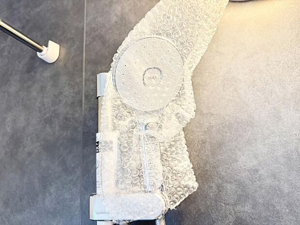 ■手元で簡単に止水できるため、水の無駄遣いを減らすことができます。