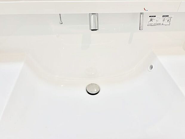 ■手洗いや顔を洗う時も快適に使える便利なシャワー