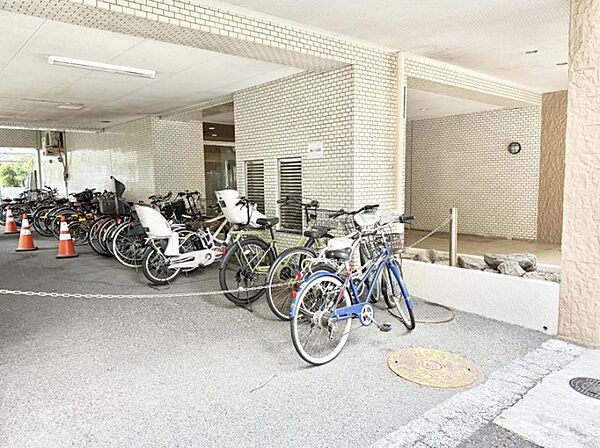 ■きちんと整備された駐輪場で、自転車の保管も安心です