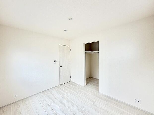 11号棟 ■自分だけのスペース どんなお部屋にするかとっても楽しみですね
