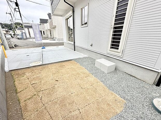 16号棟 ■暮らしに潤いを与える、緑が取り入れられた住まいです
