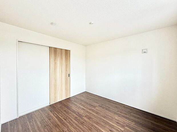4号棟 ■落ち着いた雰囲気のお部屋で心が安らぐ空間