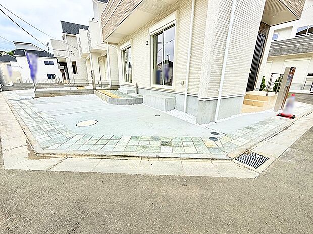 10号棟 ■快適な駐車スペースで安心