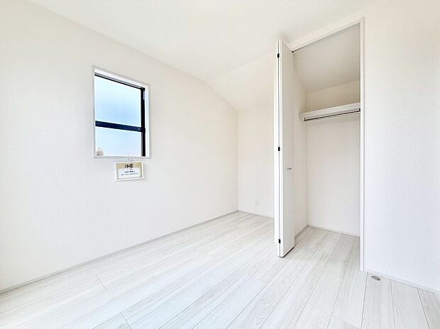 1号棟 ■読書や趣味リモートワークなどさまざまな用途に対応できる柔軟さがあります
