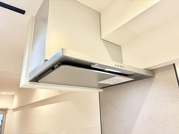 ■調理時の蒸気や匂いが換気扇に誘導され、効率的に排煙ができます。