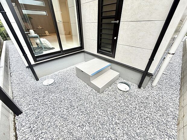 1号棟 ■暮らしに潤いを与える、緑が取り入れられた住まいです